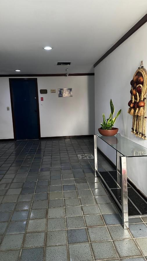 Apartamento Inteiro Frente Ao Mar De Ondina Salvador Ngoại thất bức ảnh